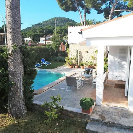 Mit Garten, Sonnenterrasse Sowie Ueberdachter Terrasse Und Pool In Strandnaehe Casa vacanze